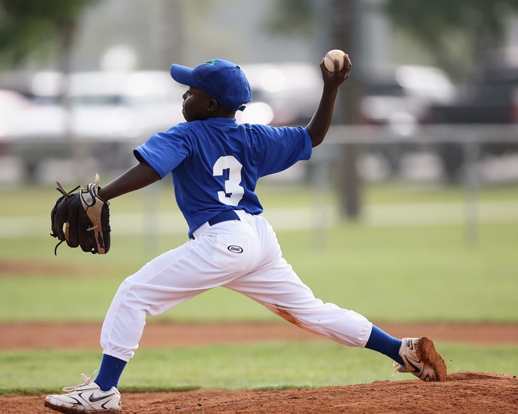 Youth Pitching - National Pitching Analysis with Tom House Sports